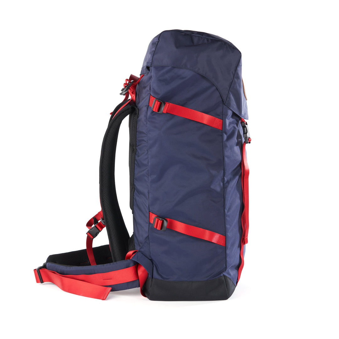 Algonquin 55 Waterproof Canoe Pack — Deepwater (3)